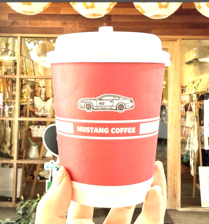 Kakak Adik Jualan Kopi Keliling Pakai Mobil Mustang Kakak Adik Jualan Kopi Keliling Pakai Mobil Mustang
