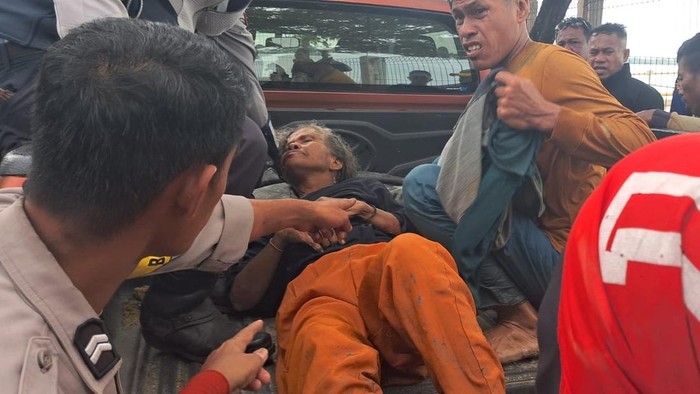 Korban diterkam biaya di Muna Barat saat dilarikan ke rumah sakit.