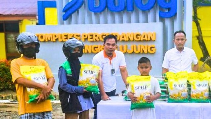 Launching Gerakan Pangan Murah Beras SPHP oleh Perum BULOG KC Tarakan