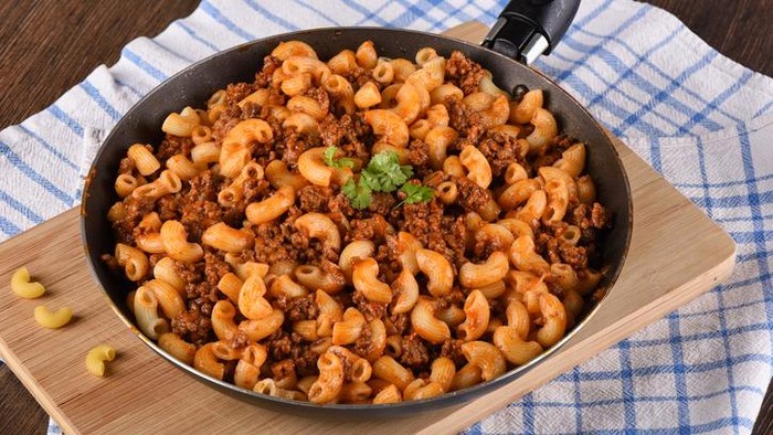 Resep makaroni saus bolognese