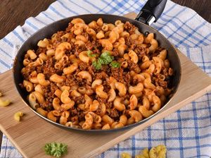 Resep Makaroni Bolognese Pakai Daging Sapi Cincang yang Lezat