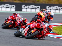 MotoGP Hungaria: Cara Marc Marquez Hindari Senggolan di Awal Sprint Race