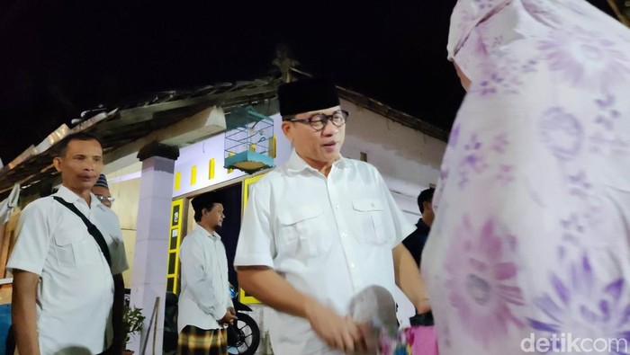 Mendes Yandri saat menginap di rumah warga Bentangan, Klaten, Minggu (20/7/2025).
