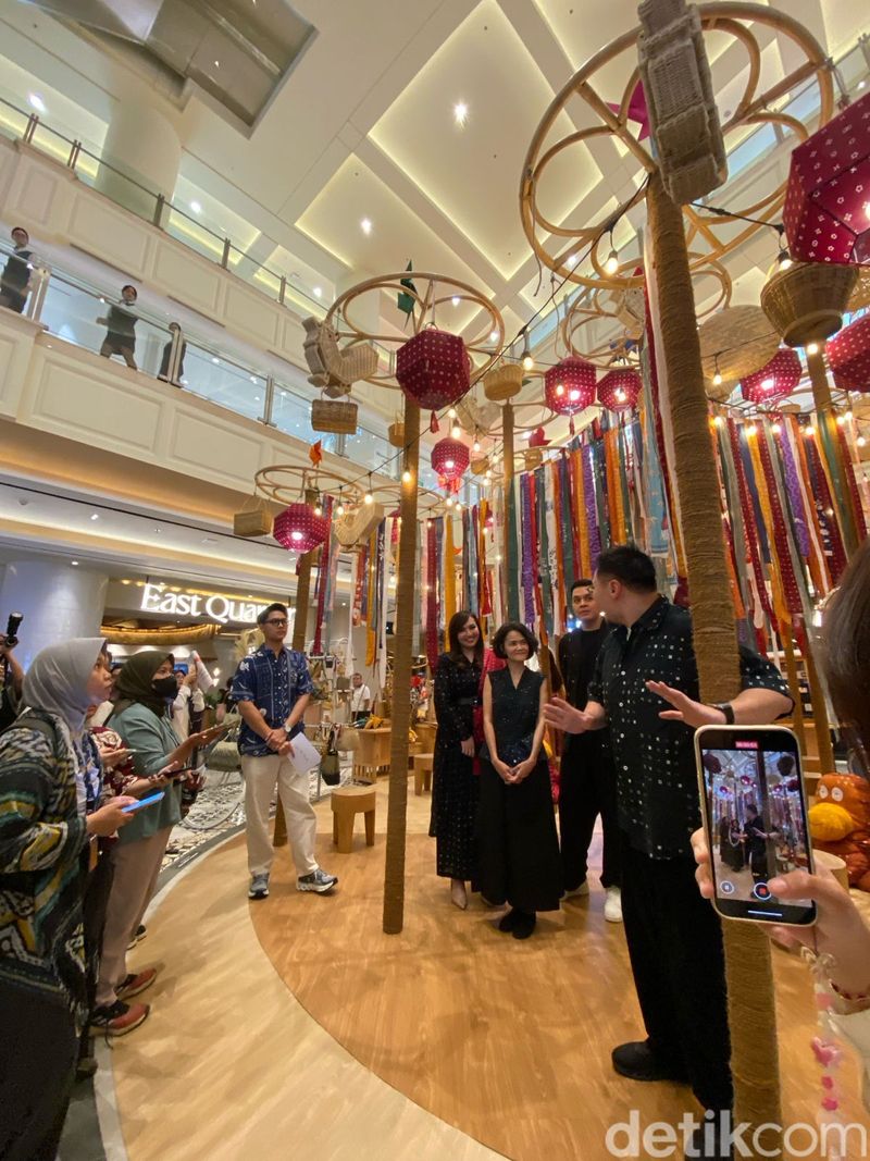 Peluncuran Koleksi Sejauh Mata Memandag x Tulus di Pameran Pasar Kita, Grand Indonesia, 18 Juli 2025.