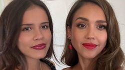 Potret Jessica Alba dan Anak Perempuan Bak Kembaran