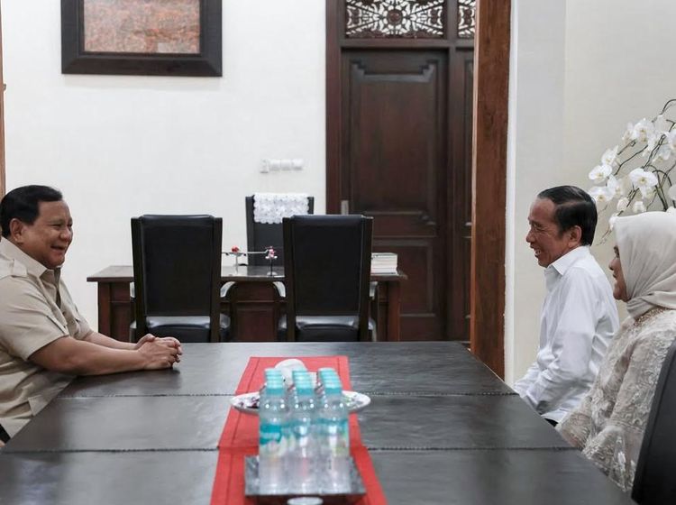 Potret Pertemuan Prabowo dan Jokowi di Solo Sebelum Kongres PSI