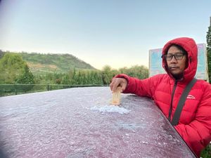 Brr! Suhu Dieng Minus 3 Derajat Celsius Pagi Ini, Embun Es Lebih Tebal