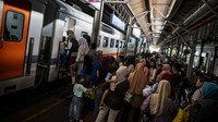 Program ini merupakan bagian dari inisiatif pemerintah untuk memberikan potongan harga sebesar 30 persen khusus bagi penumpang kereta api kelas ekonomi komersial. ANTARA FOTO/Aprillio Akbar
