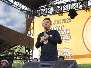 Hari Nelayan Ciwaru, Wabup Andreas Soroti Potensi Pesisir Sukabumi