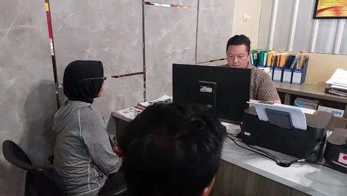 Warga Palembang, Sumsel ditipu saat hendak beli motor bekas via marketplace, korban sempat jual emas.