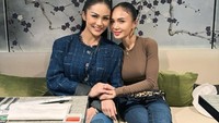 Salah satunya ada momen saat makan bersama Kris Dayanti di restoran bernama Aoki Resto yang ada di Hotel Mahakam. Foto: Instagram/@yunishara36