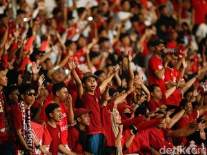 Video Gemuruh Suporter Indonesia Teror Thailand di GBK
