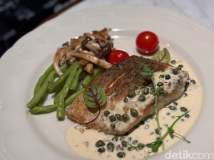 Baru! Sensasi Menikmati Nasi Manado hingga Barramundi di Restoran Elegan