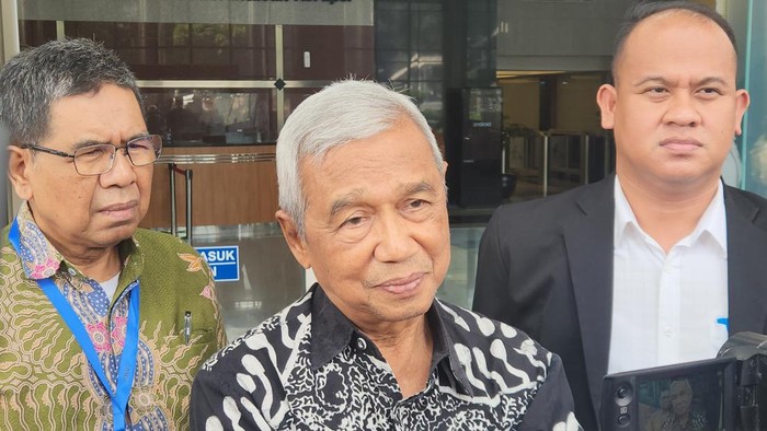 Busyro Muqoddas di KPK (Adrial/detikcom)