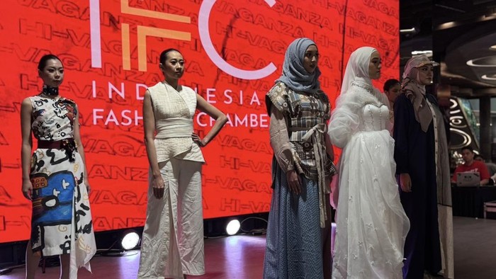 Fashion ramah lingkungan diprediksi makin digemari pada 2026.