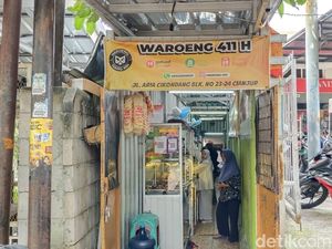 Perut Kenyang hingga Kisah Asmara di Gang Allah Cianjur