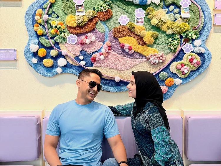 Hengky Kurniawan Sering Kulineran Romantis Bersama Istri