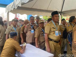 Antusias! Ribuan Kades Padati Lokasi Peluncuran Kopdes Merah Putih Sejak Pagi
