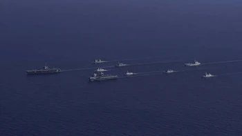 Rupanya ada latihan perang inisiatif Australia bertajuk Talisman Sabre, yang melibatkan sekitar 35.000 personel dari 19 negara yang tersebar di wilayah yang luas, membentang dari Teritori Utara dan Queensland, dari Darwin hingga Brisbane. Foto: Royal Navy