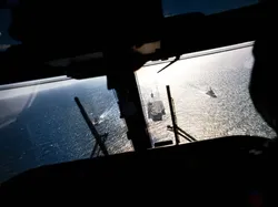 Kapal Induk Canggih Amerika dan Inggris Berkeliaran di Laut Timor