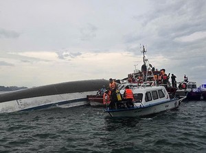 Tragedi Kapal Terbalik di Ha Long Bay, 5 Penumpang Belum Ditemukan