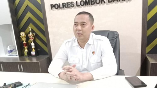 Kasat Reskrim Polres Lombok Barat, AKP Lalu Eka Mardiwinata, saat ditemui di ruangannya, Senin (21/7/2025). (M. Zahiruddin/detikBali)
