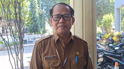 Kepala Dinas Pendidikan, Yusuf, saat diwawancarai di Mataram, Senin (21/7/2025). (Nathea Citra/detikBali)