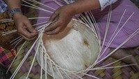 Produk kerajinan anyaman berbahan rotan, bambu dan pandan tersebut telah dipasarkan ke Singapura dan Malaysia. Foto: ANTARA FOTO/Andry Denisah