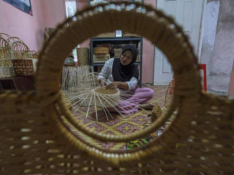 Kerajinan Anyaman Kendari Tembus Pasar Internasional