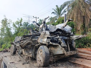 Kecelakaan Libatkan Truk Fuso-Gran Max di Pelalawan, 5 Warga Sumbar Tewas