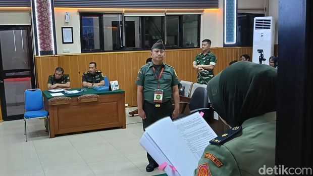Kopda Bazar saat menjalani sidang tuntutan