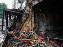 Serangan Rusia Tewaskan 5 Orang, Ukraina Balas Hantam Kilang Minyak