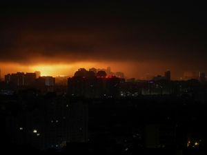 Rusia Kembali Serang Ibu Kota Ukraina, 6 Orang Tewas-Puluhan Luka