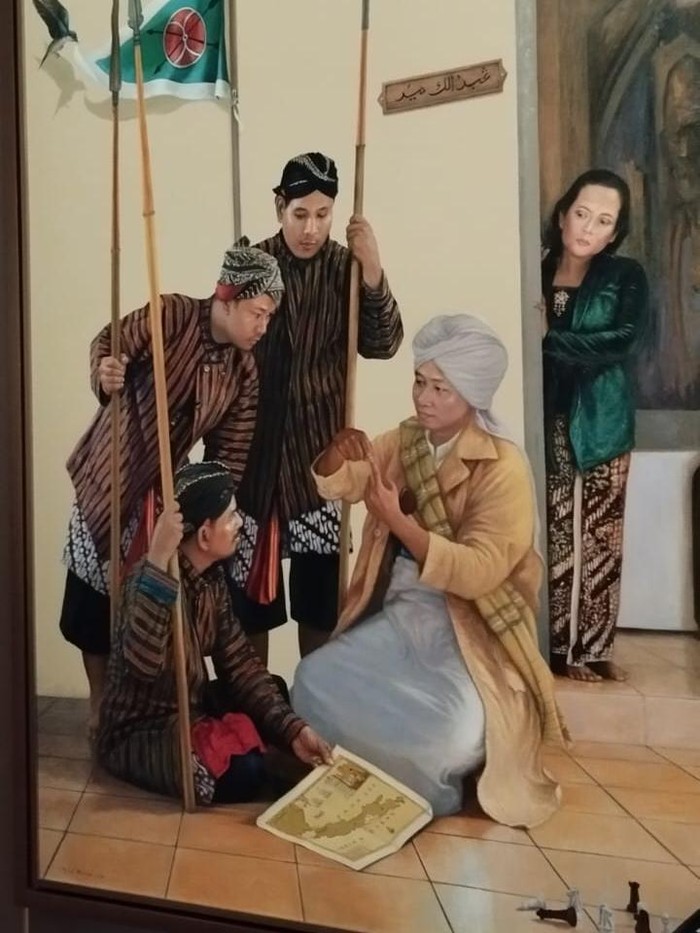 Lukisan Menyusun Siasat karya Mahdi Abdullah Dipamerkan di Galeri Nasional Indonesia (GNI). Lukisan Menyusun Siasat karya Mahdi Abdullah Dipamerkan di Galeri Nasional Indonesia (GNI).