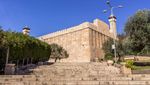 Masjid Al Ibrahim di Palestina, Tempat Makam Nabi Ibrahim dan Siti Sarah
