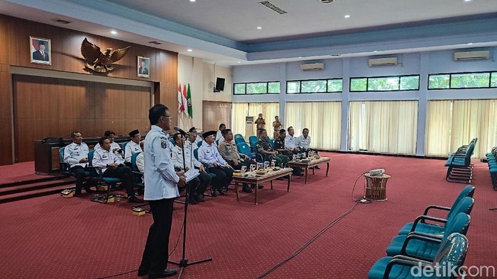 Peluncuran Koperasi Desa Merah Putih di Aula Setda Ciamis.