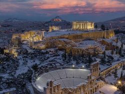 Sudut Pandang Tak Terduga dari Landmark Dunia, Bikin Melotot!