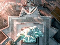 Sudut Pandang Tak Terduga dari Landmark Dunia, Bikin Melotot!