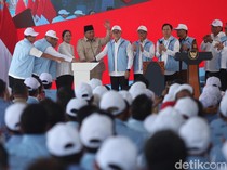 Kopdes Merah Putih Dapat Truk & Pick Up, Prabowo: Hasil Bumi Nggak Bakal Puso