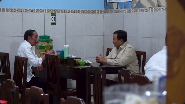 Momen Hangat Prabowo, Jokowi, dan Gibran Saat Makan di Bakmi Jowo Bu Citro