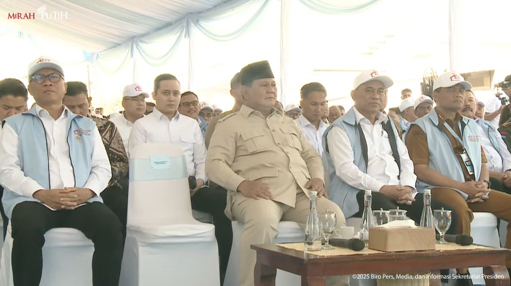 Presiden Prabowo Subianto dalam peluncuran Kelembagaan 80.000 Koperasi Desa/Kelurahan Merah Putih, Senin (21/7/2025). (Tangkapan Layar Youtube Sekretariat Presiden)