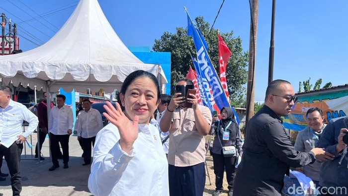 Puan Maharani dan Bambang Pacul Wuryanto tiba di lokasi peluncuran Koperasi Desa Merah Putih di Bentangan, Klaten, Senin (21/7/2025).