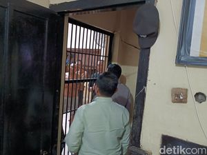 Sekdis Pariwisata NTB Disambut Nyanyian Ulang Tahun dari Tahanan