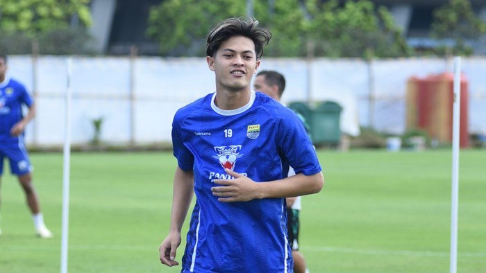 Alfeandra Dewangga.
