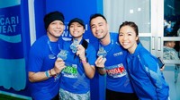 Allea berfoto bareng Raffi Ahmad yang lari bareng Ariel NOAH di kategori 10K. (Foto: dok Instagram raffinagita1717)