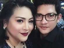 13 Tahun Pernikahan Audy-Iko Uwais Jauh dari Gosip 13 Tahun Pernikahan Audy-Iko Uwais Jauh dari Gosip