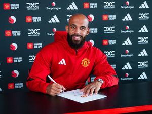 Mbeumo Tak Sabar Bangun Chemistry dengan Bruno Fernandes