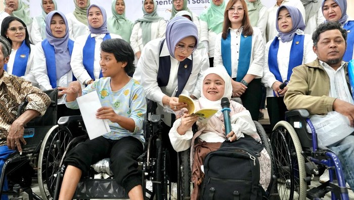 DWP Kemensos Salurkan Bantuan Asistensi Rehabilitasi Sosial