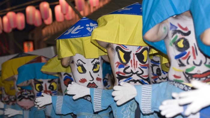 Festival Pusar atau Hokkai Heso Matsuri di Hokkaido, Jepang