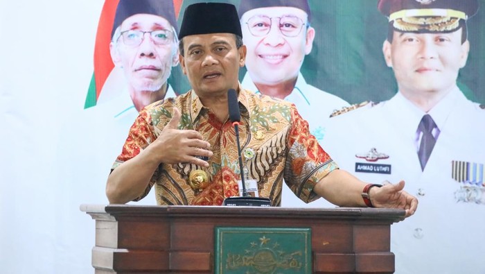 Gubernur Jateng, Ahmad Luthfi.